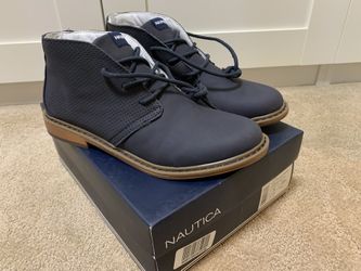 New Big Boys Shoe/boot - Size 5 - Blue