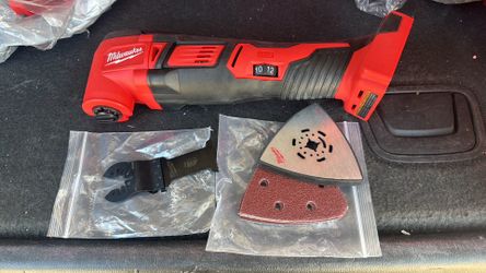 Milwaukee Multitool