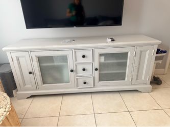 Tv console