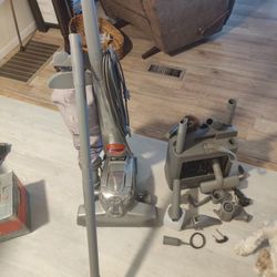 KIRBY SENTRA VACUUM w Attachments & CARPET SHAMPOO SYSTEM  in Excellent Condition