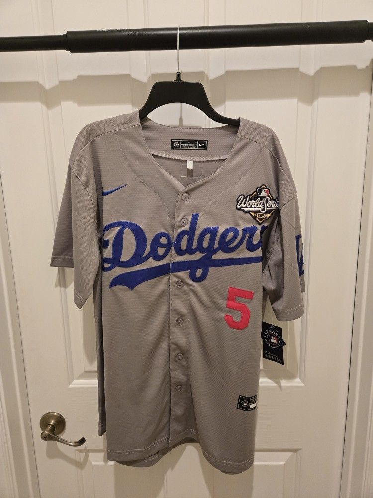 LA DODGERS KYLE TUCKER #23 AND FREDDIE FREEMAN #5. AWAY JERSEY