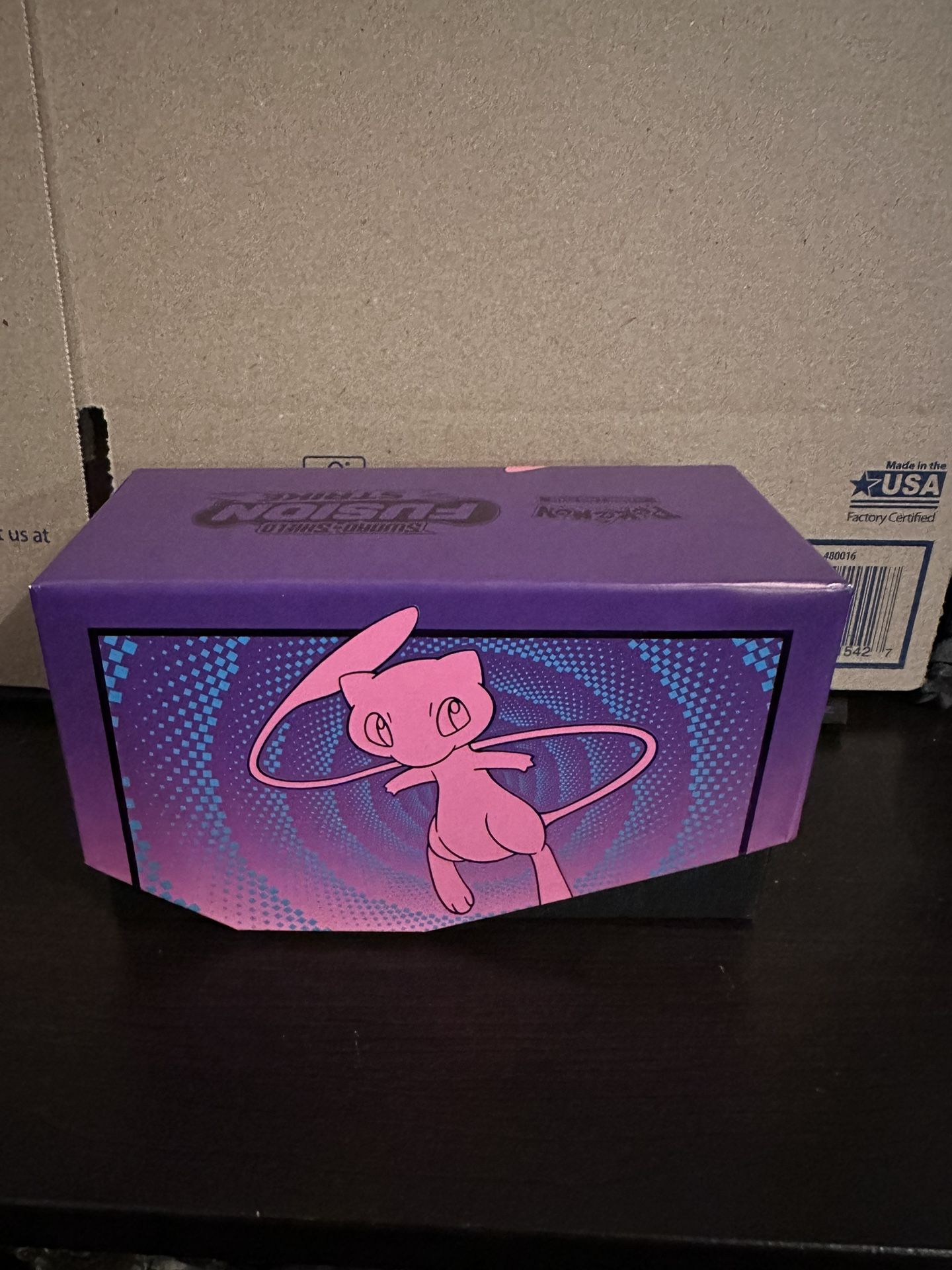 Pokémon Fusion Strike ETB Box