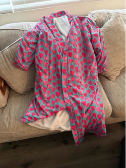 Posh Peanut Queen of Hearts robe