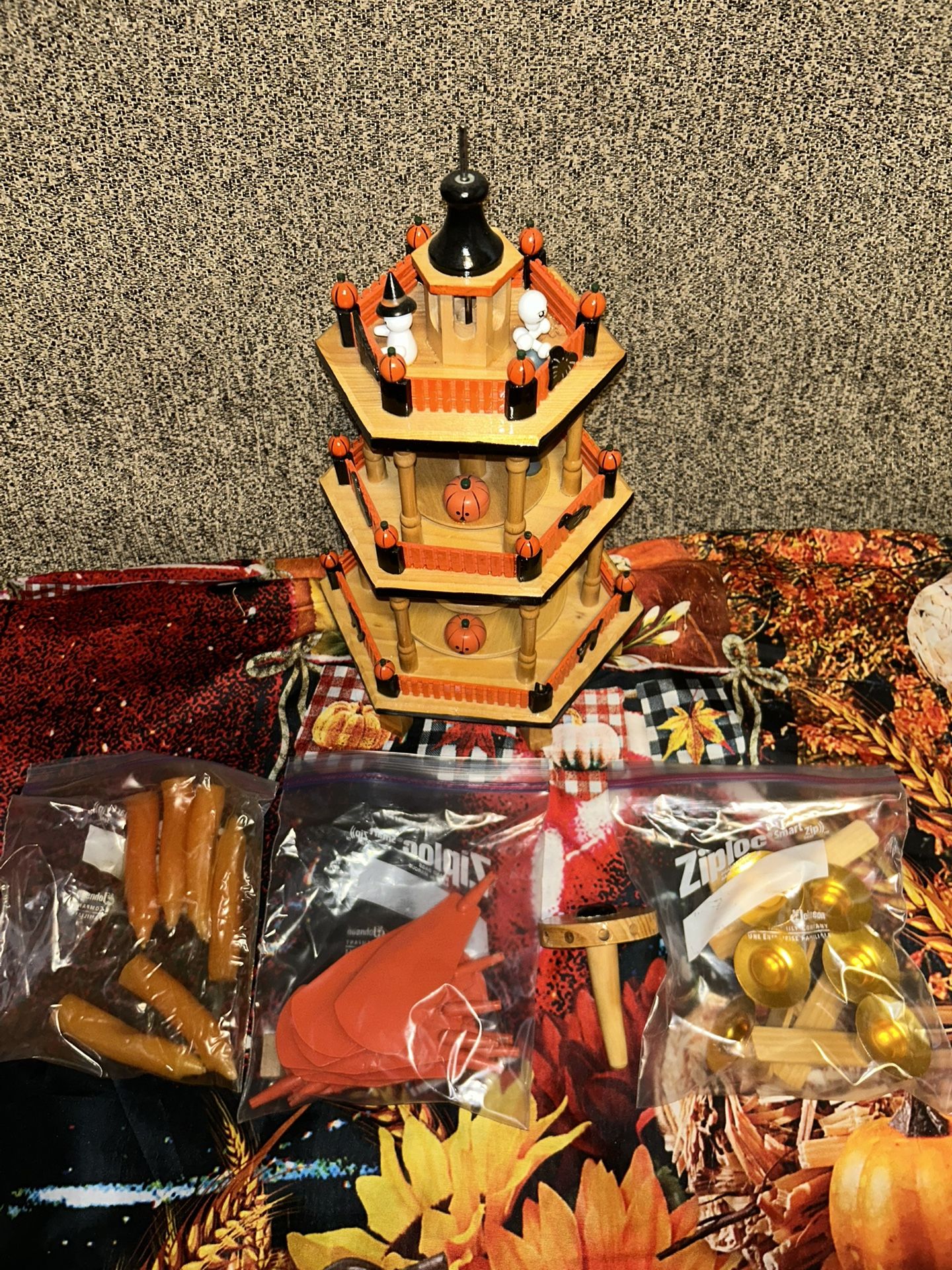 Vintage Halloween Pyramid