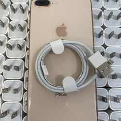 Factory unlocked apple iphone 8 plus 64 gb , store warranty 