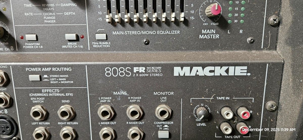 Mackie 808S FR Series 8-Channel Stereo Powered Mixer