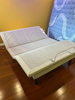 Adjustable base for bed