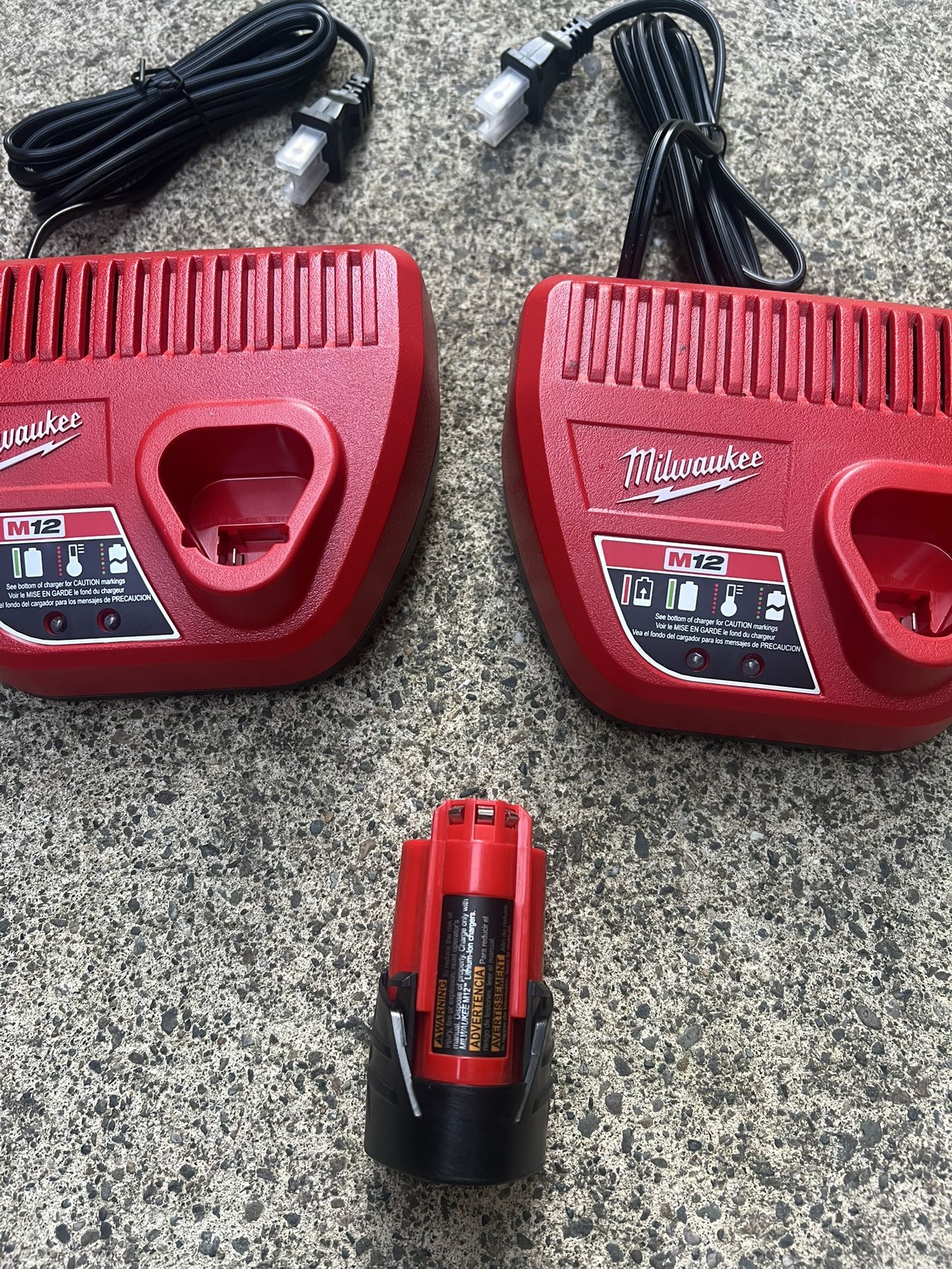 Milwaukee Battery And 2 Chargers M12
