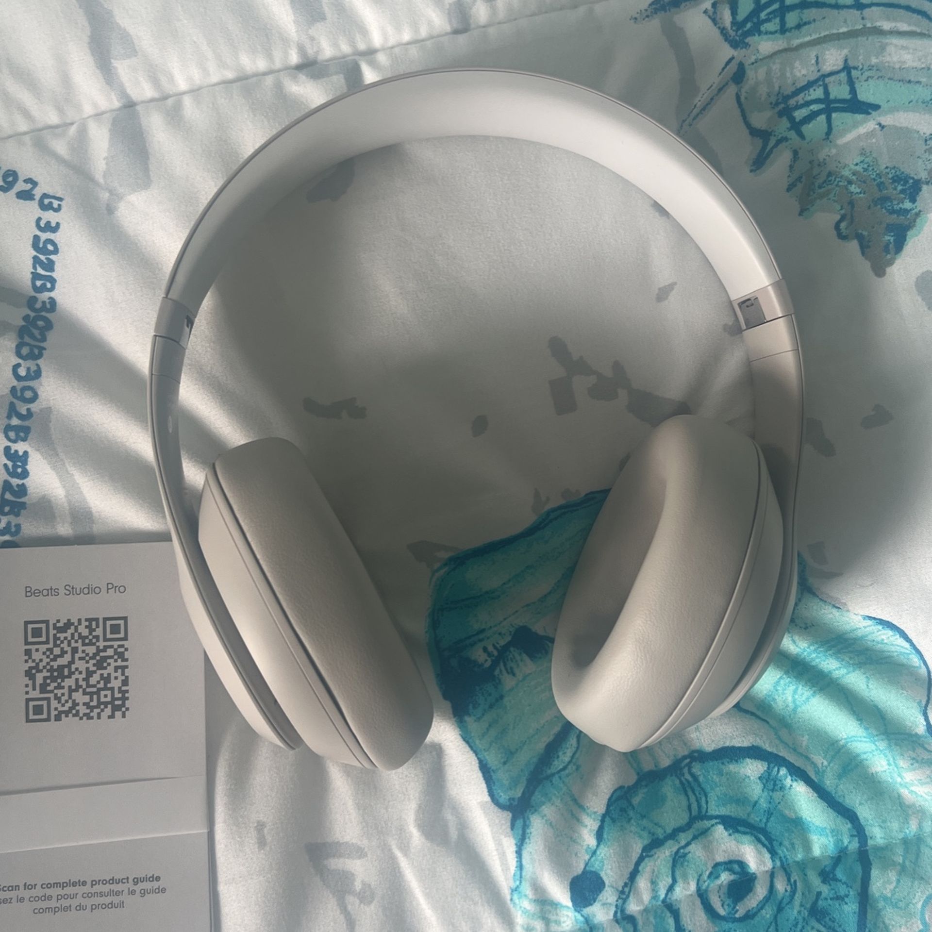 BeatsStudio Pro Wireless Noise Canceling Headphones
