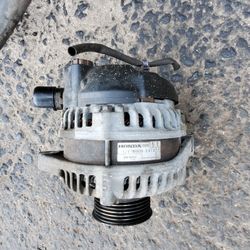 Selling a alternator pulled from a 2009 Honda Accord 