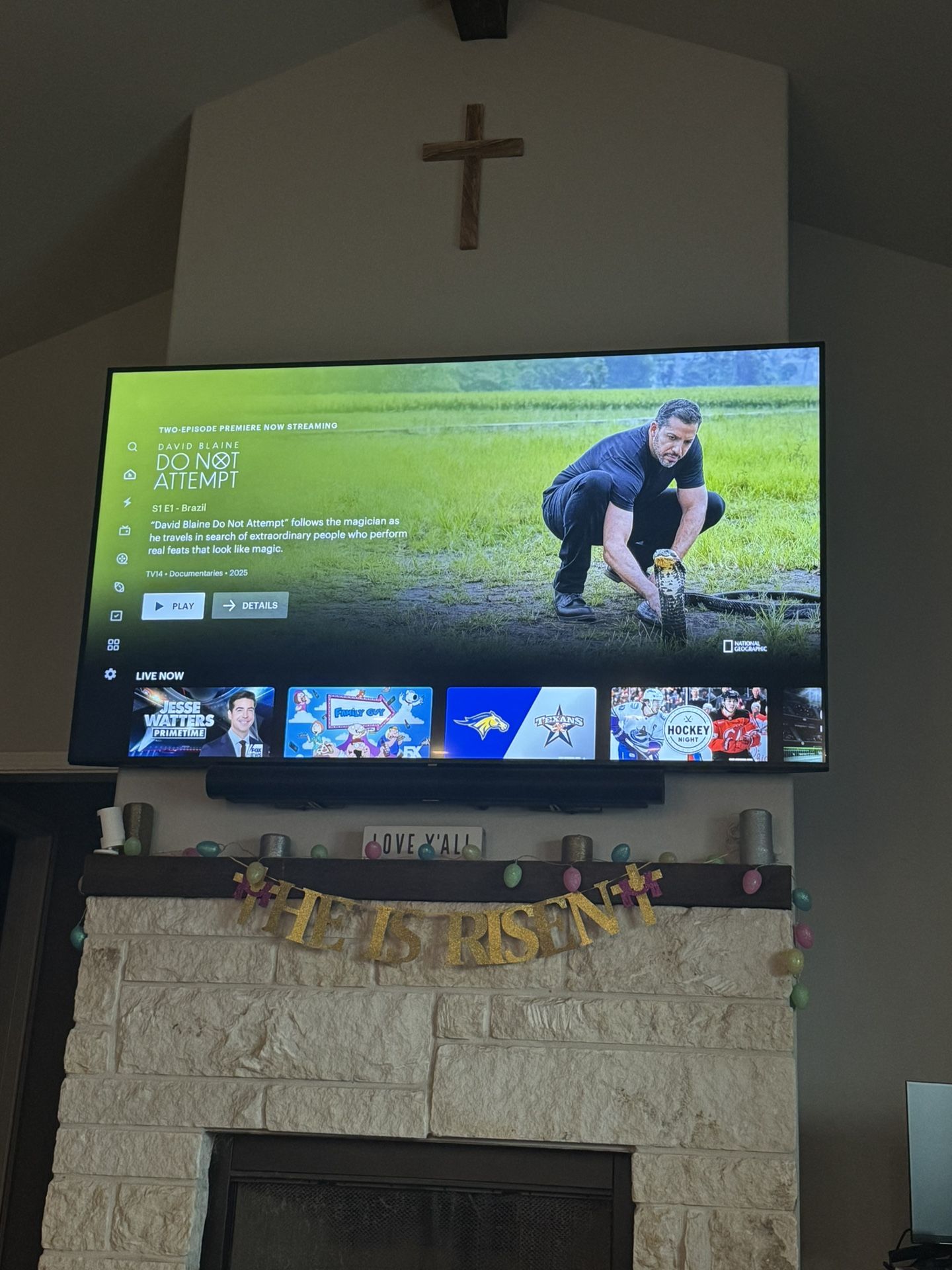 LG 86’ Class UR7800 Series LED 4K UHD Smart webOS TV