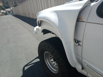 Ford fiberglass fenders