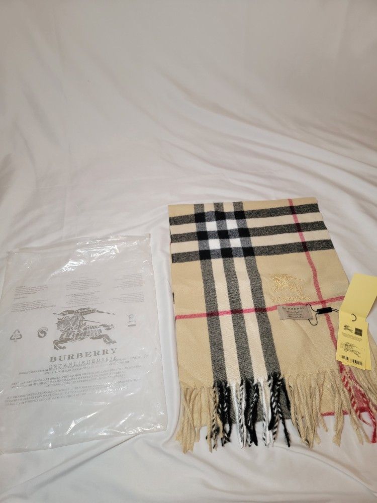 Beige Burberry Scarf 100% Cashmere