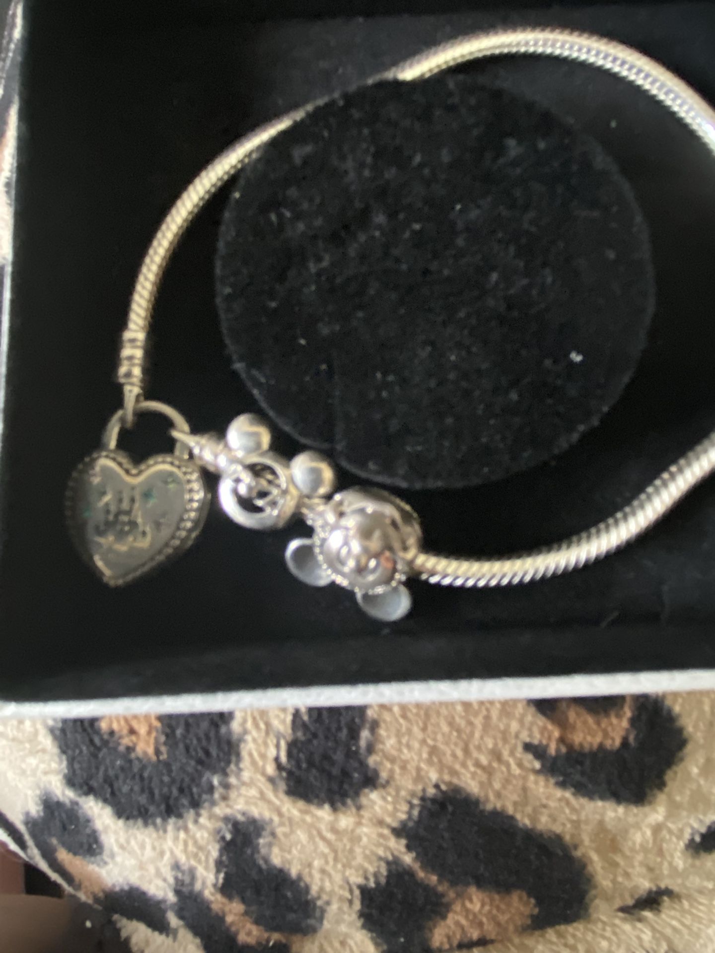 Pandora DISNEY charms (2) And Bracelet.