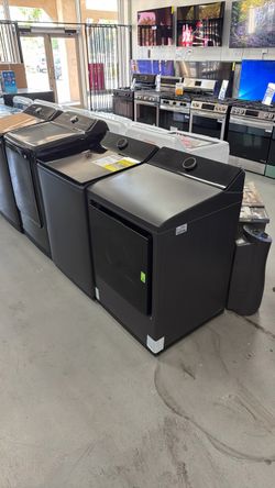 LG Washer and Gas Dryer Set WT8600CB DLGX8601BE
