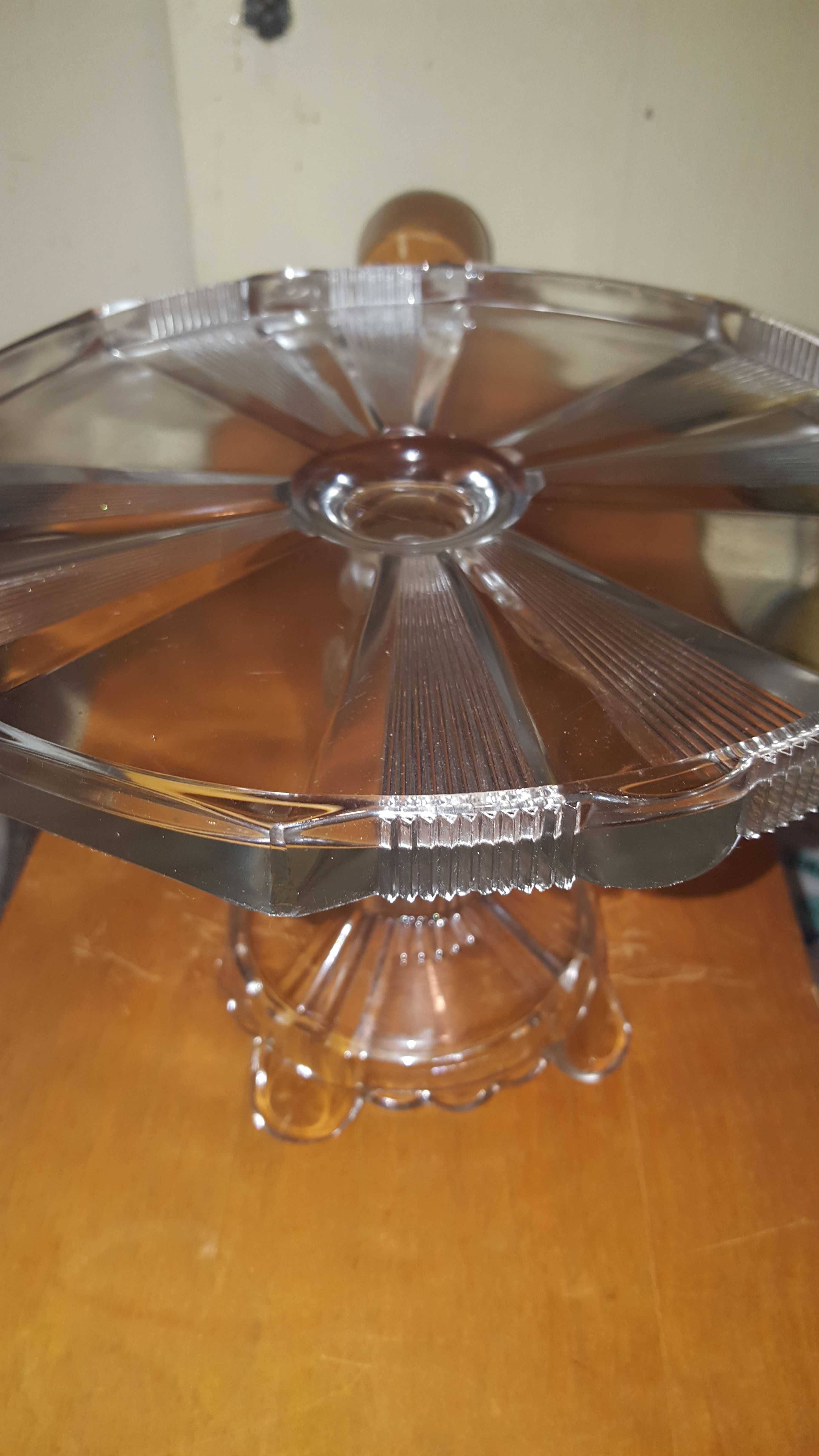 cake stand