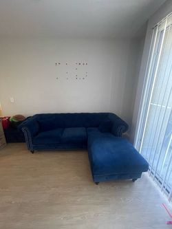 Blue sofa for free