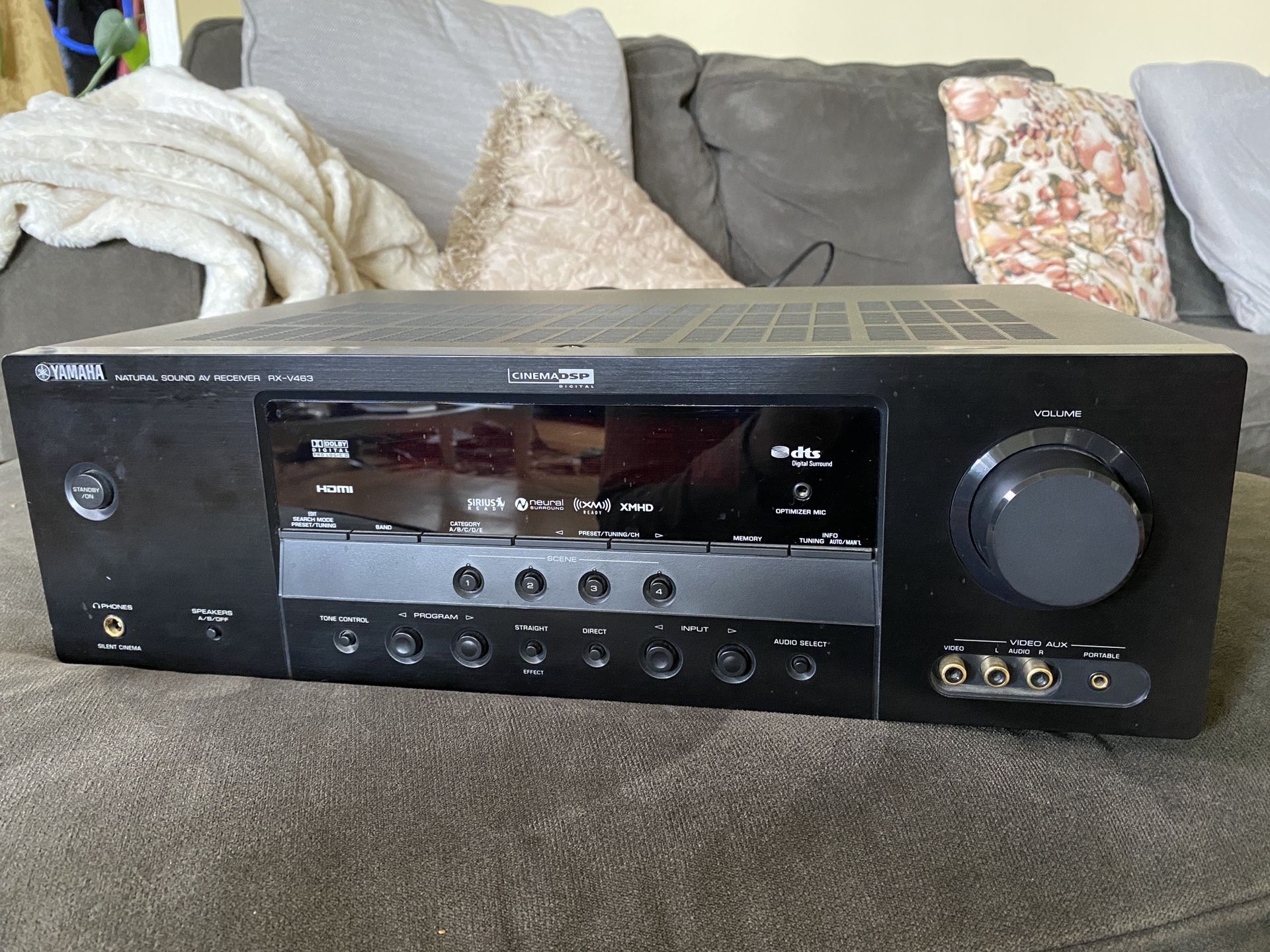 Yamaha RXV463 surround home theater receiver for Sale in Everett, WA