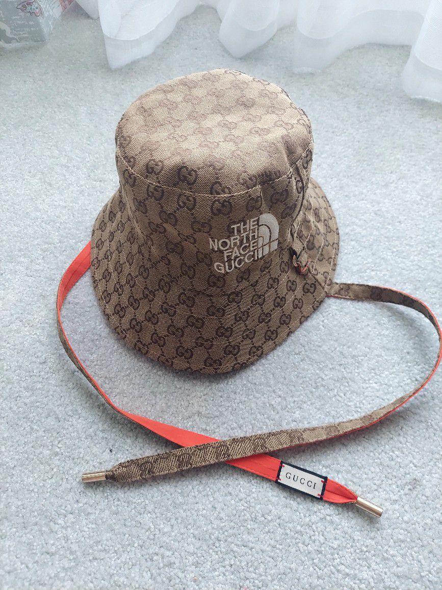 Gucci x  The North Face  reversible bucket hat