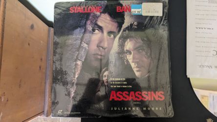 "Assassins" Starring Sylvester Stallone And Antonio Banderas LaserDisc