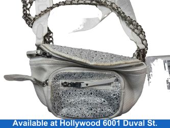 Steven Madden None Found White Purse / Handbag