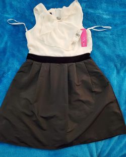 Girls' dress size 16