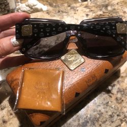 Mcm Sunglasses In A https://offerup.com/redirect/?o=Q2FzZS5OZXc=