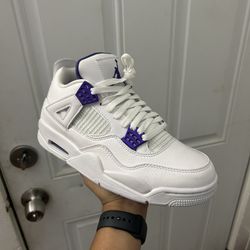 Jordan 4 Metallic Purple