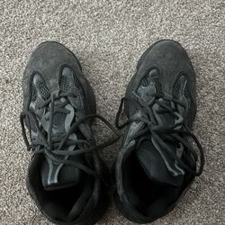 Yeezy Runners Onxy Black