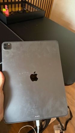 Apple iPad Pro 12.9in (4th Gen) Space Gray