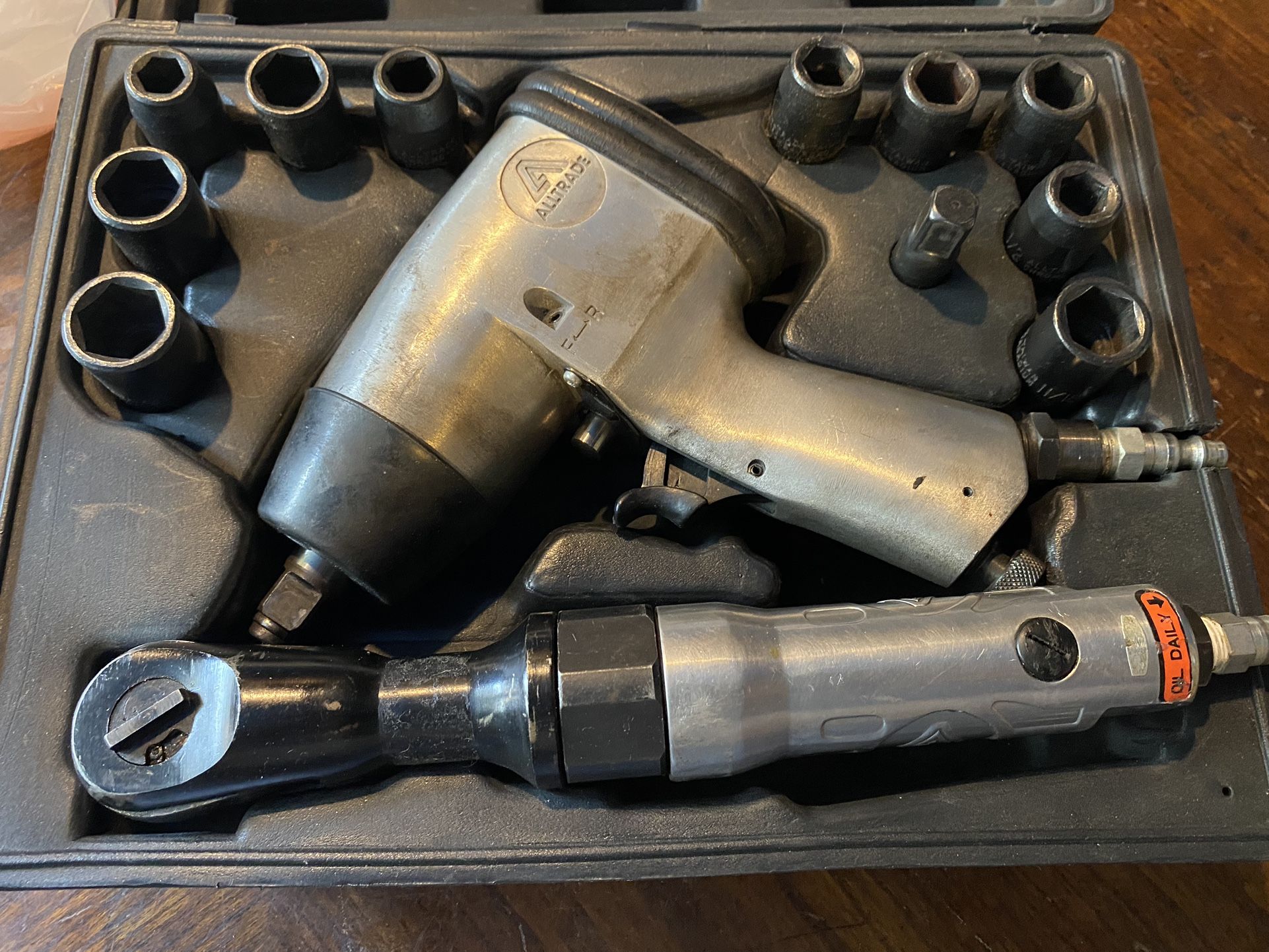 ALLTRADE 14 air Tool Set