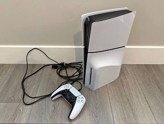 PS5 SLIM. DISC VERSION. 1 TB