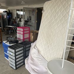 Twin Size Wood Bed With Mattress Set 