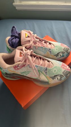 Nike Lebron 22 Monopoly (Translucent Outsole)