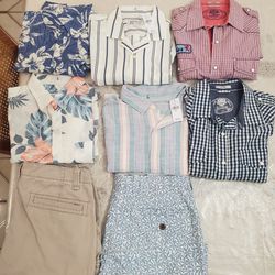 8 Mens Shirts And Shorts. Size Large And 34
