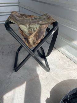 Folding Camo Hunting Stool