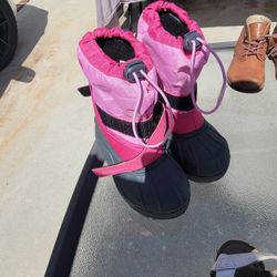 Kids Columbia Boots Size 10