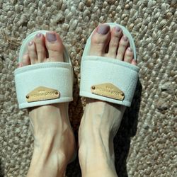 Women’s flats size 7.5