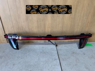 2022 2023 2024 Hyundai Tucson Liftgate Center Lamp