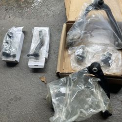 99-06 Chevrolet/GMC  Front Suspension Parts 