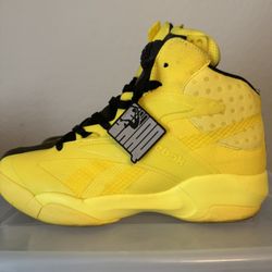 (Rare) Shaq Reebok Pumps. Size 10