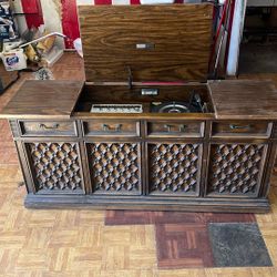 Zenith Vintage 8track Record Player Console 