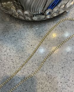 14k chain in gold