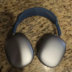 Sky Blue Airpod Maxs