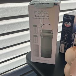Momcozy Breast Milk Container 
