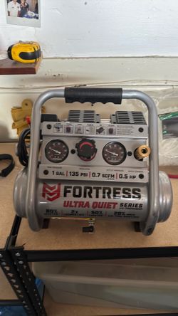 FORTRESS 1 Gallon, 135 PSI Ultra Quiet Oil-Free Hand-Carry Jobsite Air Compressor