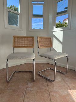 Pair of Marcel Breuer Bauhaus Side Chairs – White Bouclé
