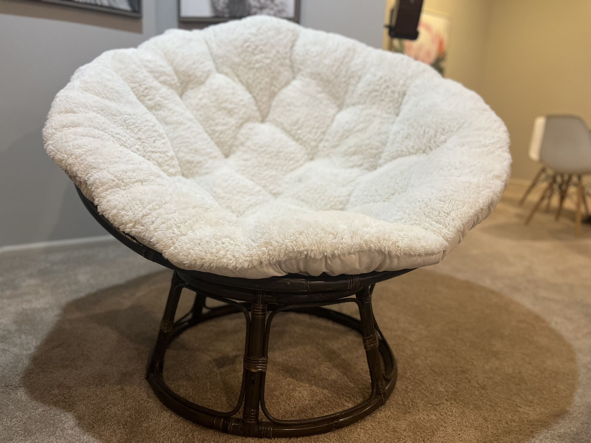 Papasan Chair And Faux Fur Cushion
