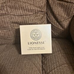 Lionesse White Pearl Night Cream