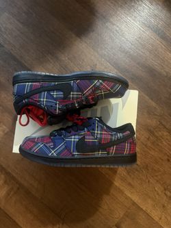 Nike SB Dunk Low Nardwuar
